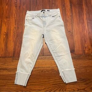 1822 Denim Light Blue Ankle Jeans